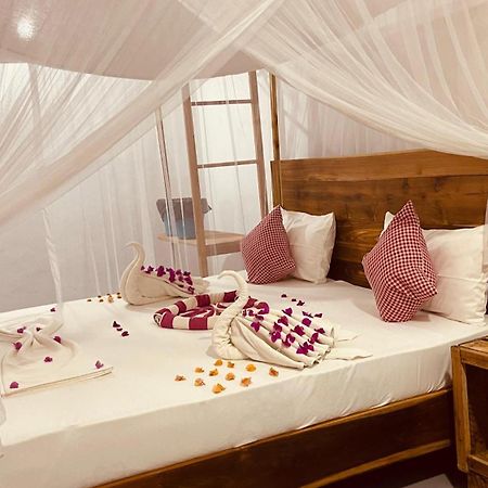 Swiss Kiss Beach Resort Уппувели Экстерьер фото