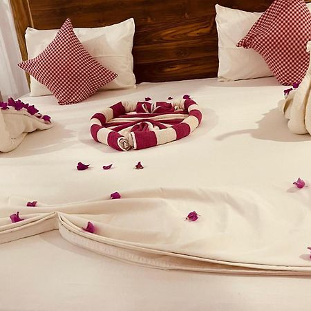 Swiss Kiss Beach Resort Уппувели Экстерьер фото