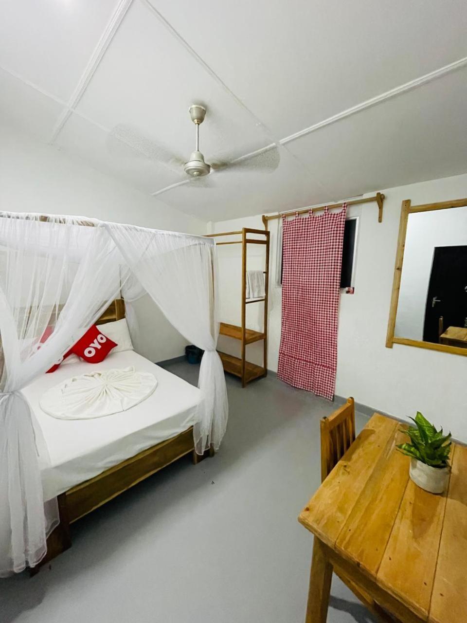 Swiss Kiss Beach Resort Уппувели Экстерьер фото