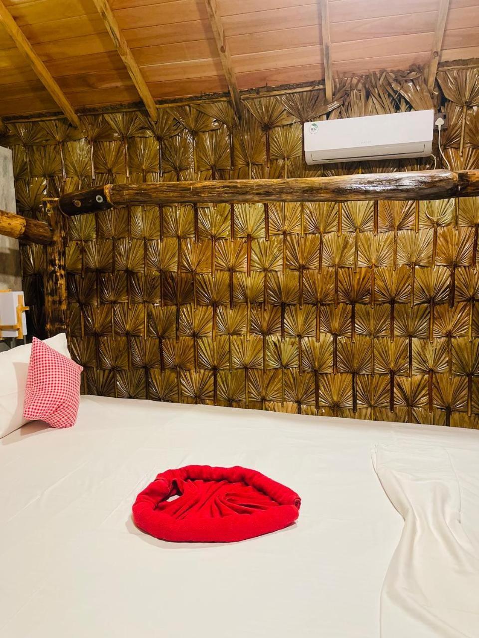 Swiss Kiss Beach Resort Уппувели Экстерьер фото