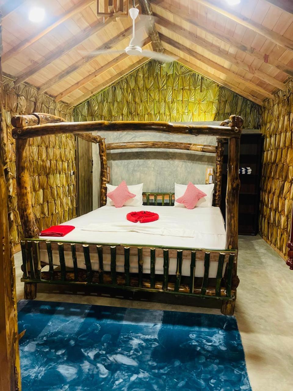Swiss Kiss Beach Resort Уппувели Экстерьер фото