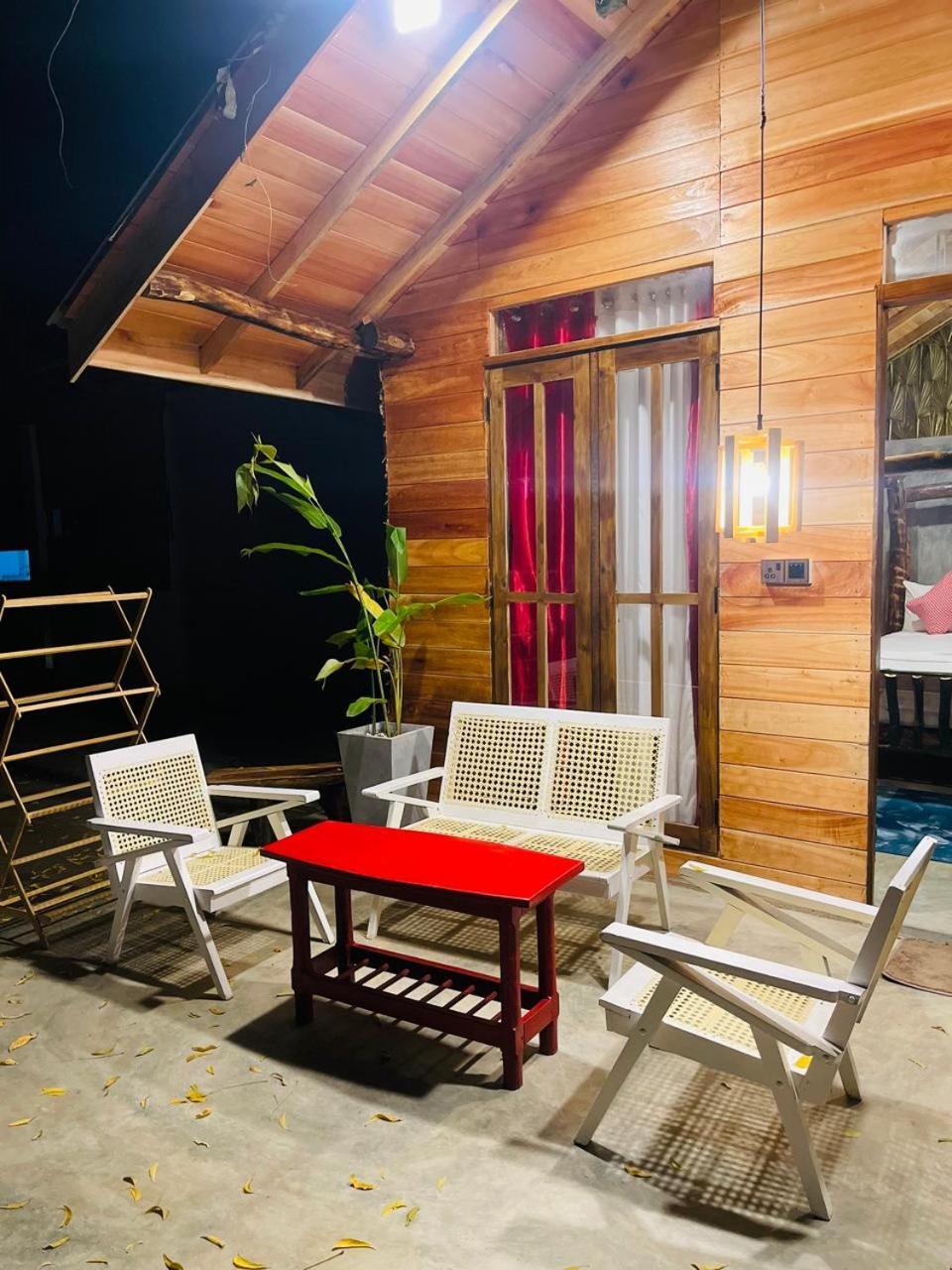 Swiss Kiss Beach Resort Уппувели Экстерьер фото