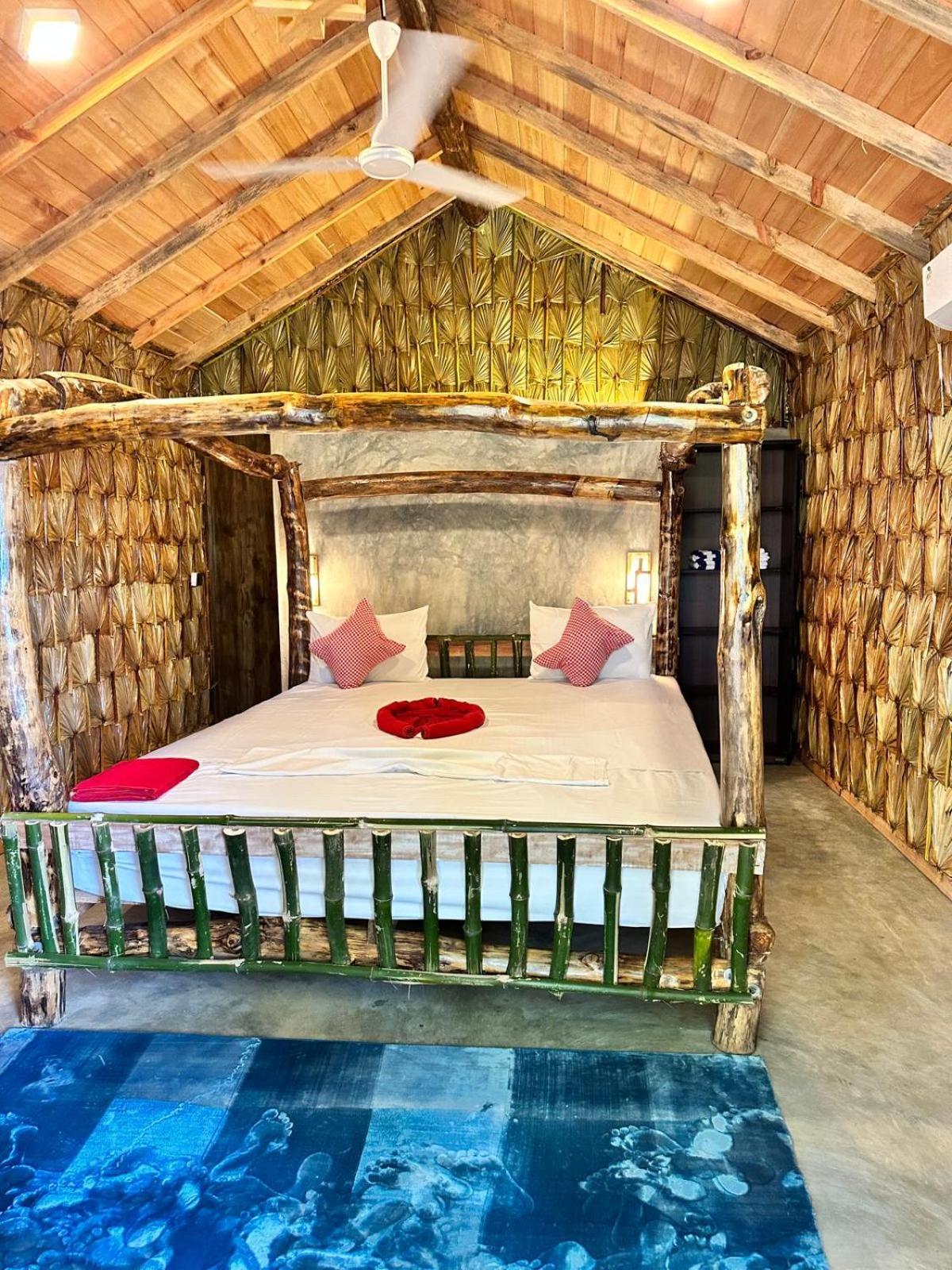Swiss Kiss Beach Resort Уппувели Экстерьер фото